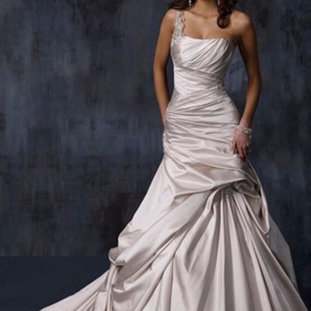 *NEW* Maggie Sottero Fiorella Wedding Dress